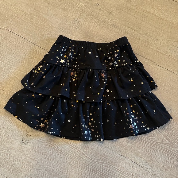 Nine 1 Eight adorable layered Skirt size kids large - Picture 2 of 7